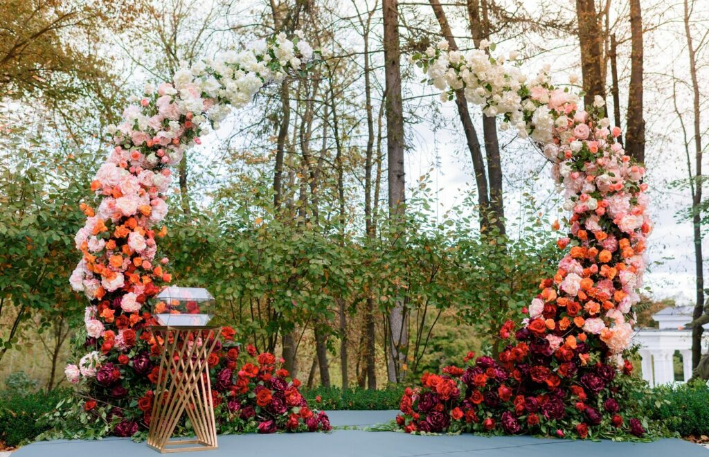 Floral and Wedding Supplies Ideas in Garden Wedding